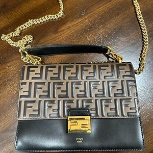 FENDI Kan 
Black leather bag